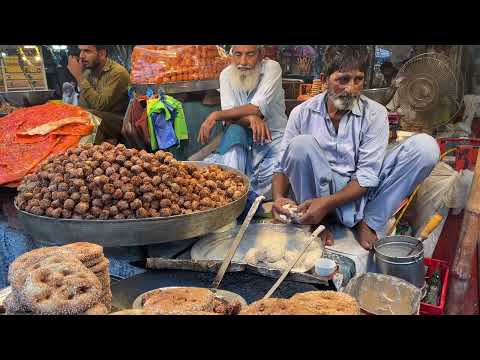 A THOUSAND anarsa sweets - Street Food Pakistan