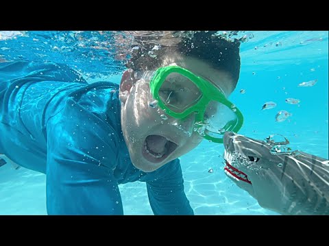 Caleb and Mommy go Swimming at Best Pool Ever! Kids learning to swim underwater! Caleb Pretend Play!