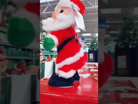 Santa knows how to shake it🎅#christmas #christmasdance #christmashits #santa #grinch