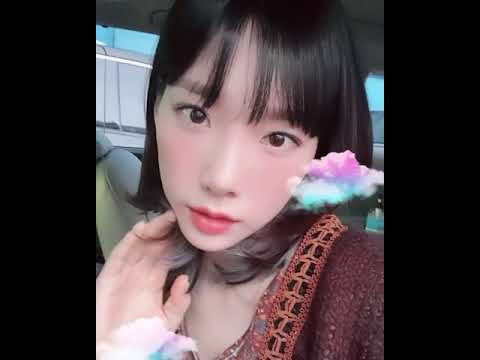 210215 太妍車上自拍 @IG