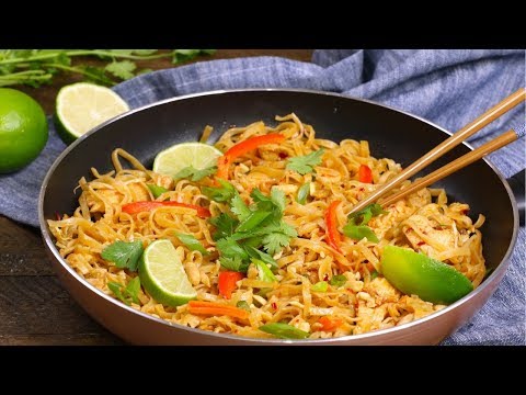 The Best Chicken Pad Thai