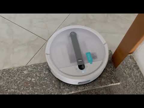 Yeedi Cube Robot Vacuum Cleaner - Returning to the OMNI Station.