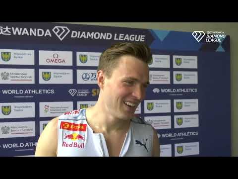 KARSTEN WARHOLM Runs 46.95 To Win Silesia Diamond League 400m Hurdles