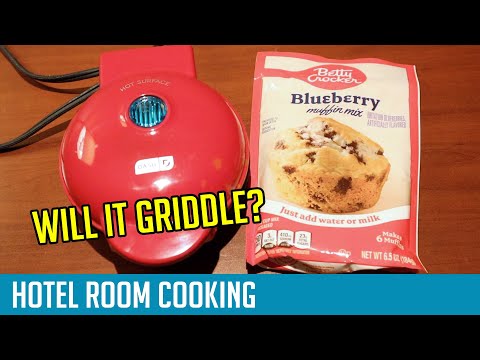 Will It Griddle? Betty Crocker Blueberry Muffin Mix * Hotel Cooking * Dollar Tree Food