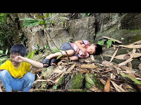 Time Lapse ;100 Days a boy searches for his missing single mother and builds his own shelter