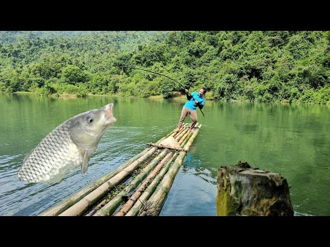 Mother Sends Child to Neighbor's House - How to Catch Stream Fish to Sell at Market & Cooking