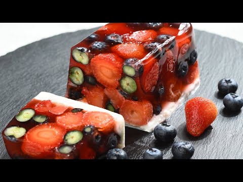 Berry jelly recipe with strawberry and blueberry.