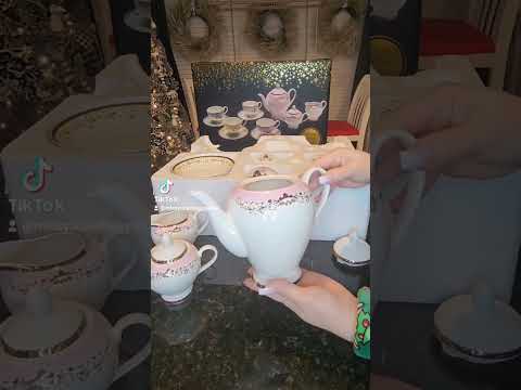 Unboxing my new Disney Princess tea set #missyscastledreams #teatime #disneyprincess #teaset #tea