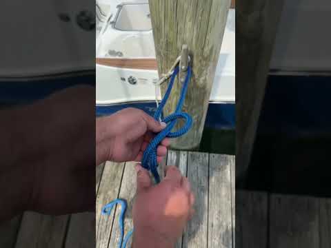 Tying a bowline knot. #Shorts #Boat