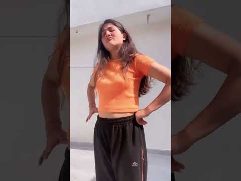 Patli kamar mori 😍|| Funny dance 💃 #funnydance #youtubeshorts