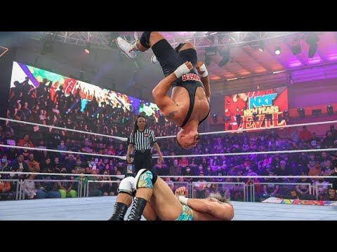 WWE: Standing Moonsault