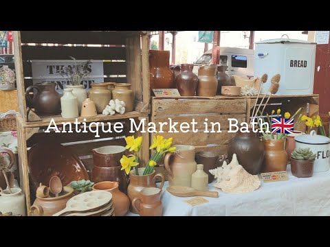 Antique market in Bath