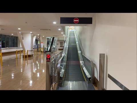 AEON MALL Okinawa Rycom 1st floor - 2nd floor Auto Slope/escalator