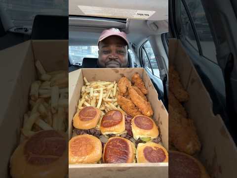 Trying One of The Best Halal Smashburgers In NJ!