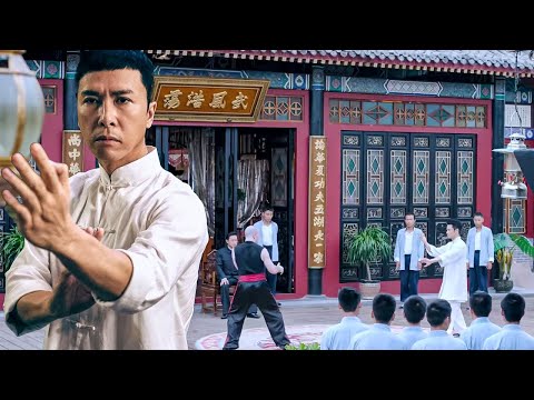 The boxing champion was provoking everywhere, but the real master beat him violently with Tai Chi!