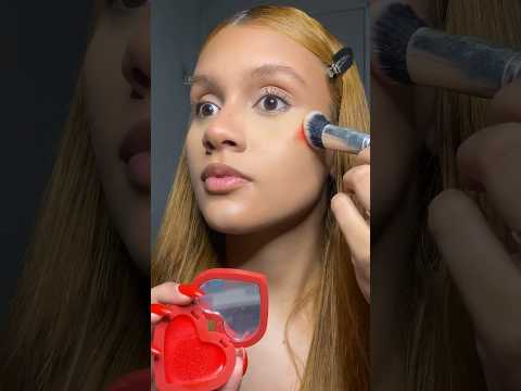 #makeb #makeuplipstick #tutorial #lipgloss #maquia #makeupproducts #maquiagem #makelinda #makeup