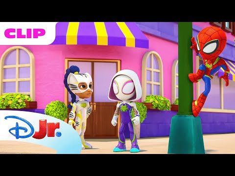 Marvel's Spidey and his Amazing Friends | Lizard's Big Bug! 🦗 | @disneyjr