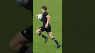 Beauden Barrett's missed chance for an All Blacks score #riseofrugby  #rugbynation #tallblacks