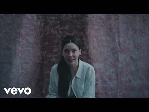 Bishop Briggs - superhuman (Official Video)