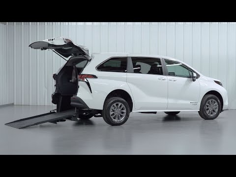 Freedom Motors Announces World’s First Wheelchair-Accessible 2021 Toyota Sienna Hybrid Conversion