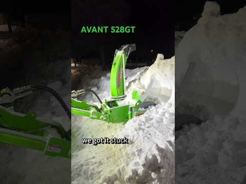 WILL It CLOG?! AVANT (1150) Snowblower #avant #snowplowing #avanttecno