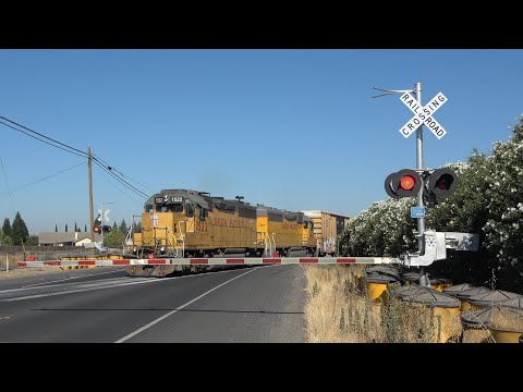 UP 1522 LRS51 Local | French Camp Rd. Railroad Crossing, Manteca CA