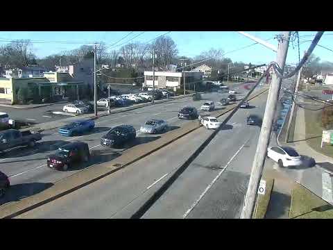 New York: Impatient Driver Causes Crash & Both Drivers Obstruct Traffic For No Reason