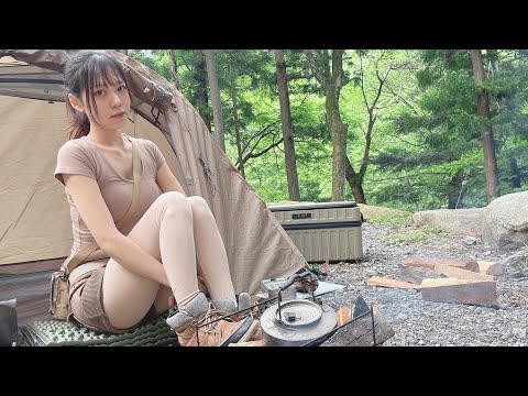 Solo camping in the sudden rain, Beef Steak on a bonfire, Japanese camping girl