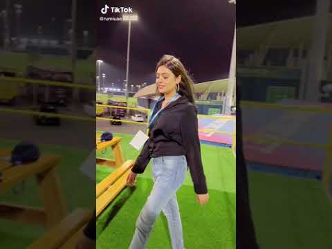 Rumi Munawar (rumiuae) New trend video viral tiktok video trend reels #RumiMunawar #rumiuae