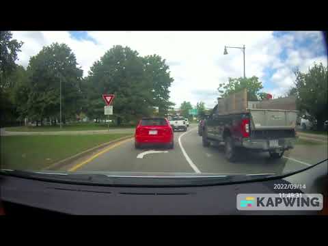 Idiot driver almost caused an accident