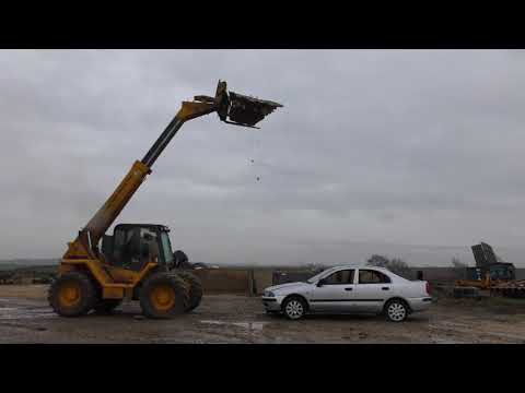 Colin furze's nans car gets Tom Lambed