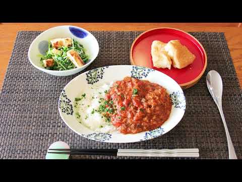 【さば缶トマトカレー】【豆苗の和風サラダ】【牛乳きなこもち】4月メニュー