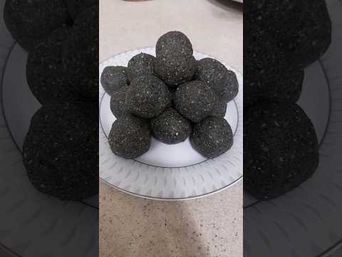 எள்ளு உருண்டை / Healthy sesame balls / Ellu urundai in Tamil/#shorts #subscribe