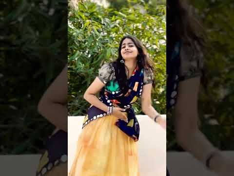 @HarshaHoneyOfficial Cutie Ananya 😘💞🙈🥀🤩 Looking Beautiful Dance 🤩 Saree Love #trending #love #reel