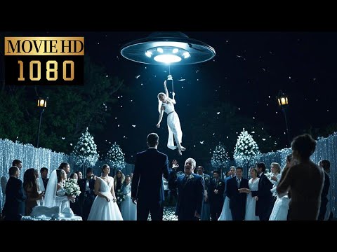 【Movie】At the wedding, girl was captured by aliens and taken away on a spaceship#外星女生柴小七2#爱情电影