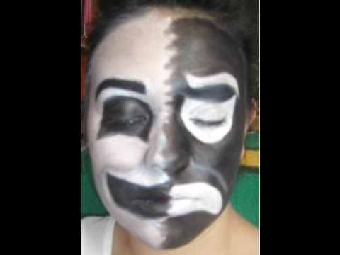 Maquillaje de las mascaras del teatro