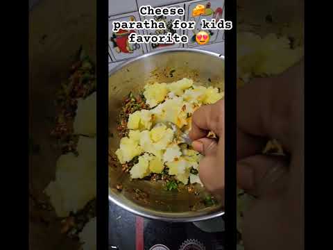 Cheese aloo paratha for kids favorite #healtyfood #tastyfood #kids favorite #subscribe kijiye please