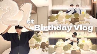 【サプライズ】彼氏の誕生日を全力でお祝いしてみた🎂💓‬｜大学生カップル・ホテルサプライズ