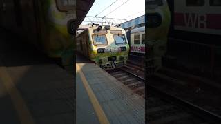 Mumbai AC local #mumbailocal #actrain #shorts #andheri #viral #shortsfeed #youtubeshorts