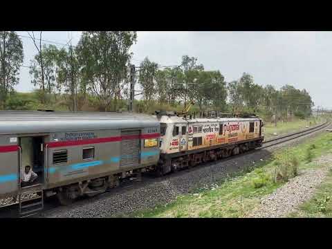 Kanyakumari Express Crossing with Coimbatore Express at Wadi jn Outer.