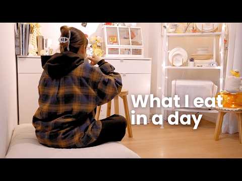 What I eat in a day｜A day to eat a lot 🏡Rice flour muffin, gingerbread latte, reading📙live in japan