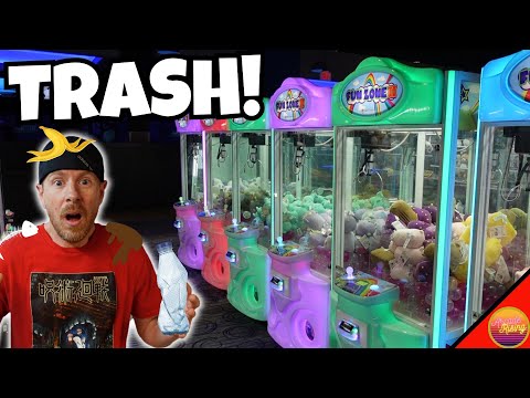 What's Wrong with These CLAW MACHINES at Round 1 Arcade?