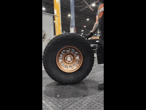 Method MR703 ❌ Mickey Thompson Baja Boss A/T