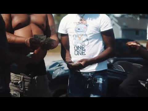 Tripl3 B -  Motion (Dir. By @DirectedByCam4k)