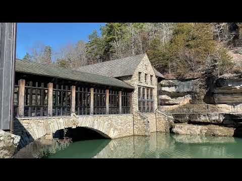 Dogwood Canyon Waterfall