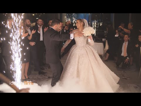 Amazing Lebanese Singer performs with Arabic Zaffet for wedding entry!!