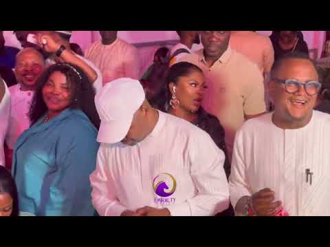 MC OLUOMO AND WIVES HONOR WASIU AYINDE AT NEW YEAR DANCE 2025