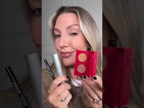 NEW Holiday Eye Shadow | Eye Makeup Tutorials | Bobbi Brown Cosmetics