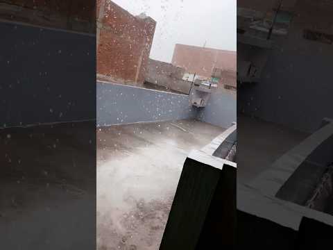 #delhimaibarish 😍🫨 #youtubeshortsviral #terndig #shorts #barish #delhi #youtubeshorts