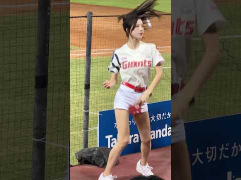 晧禎重回樂天巨人了～期待明年的辣年糕趴可以看得到大哥！ #台湾チア #fancam